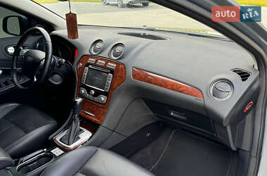 Седан Ford Mondeo 2007 в 