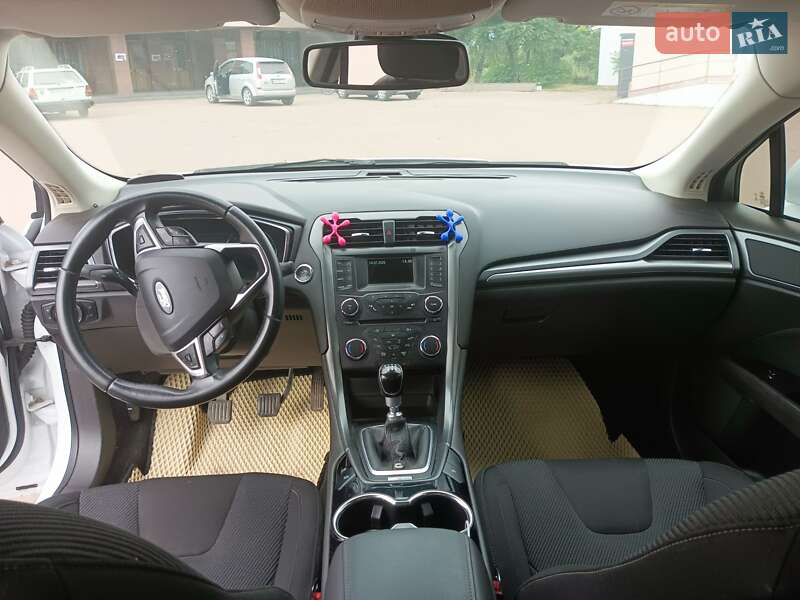 Седан Ford Mondeo 2014 в Житомире