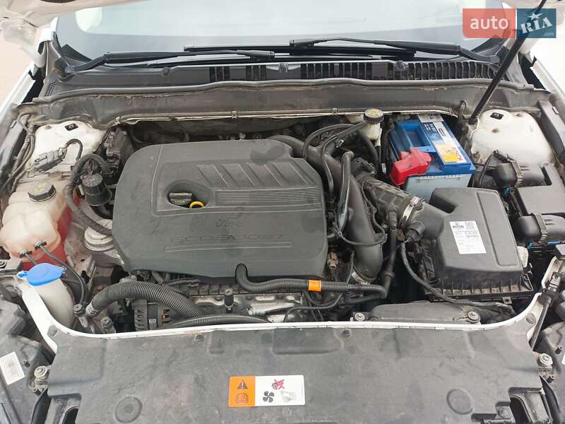 Седан Ford Mondeo 2014 в Житомире