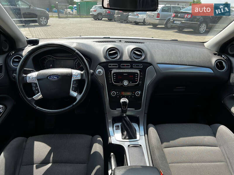 Седан Ford Mondeo 2011 в Днепре