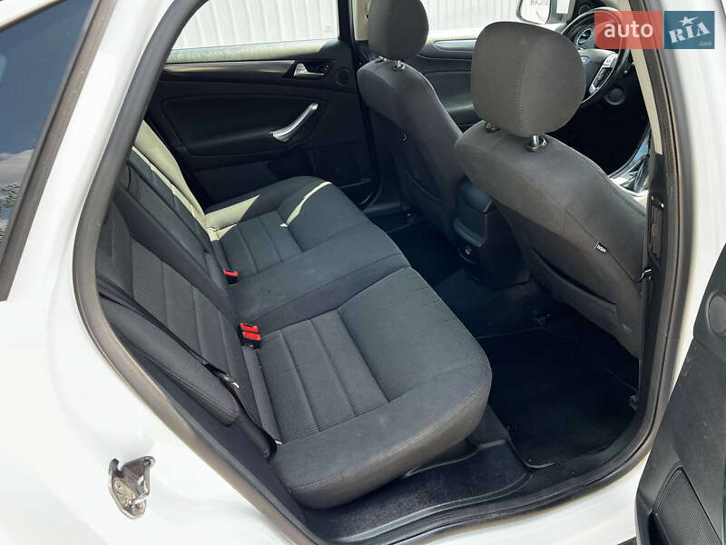 Седан Ford Mondeo 2011 в Днепре