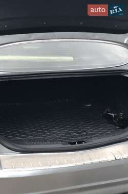 Седан Ford Mondeo 2012 в 