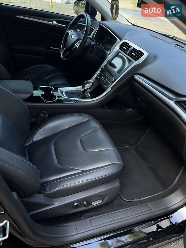 Седан Ford Mondeo 2016 в Николаеве