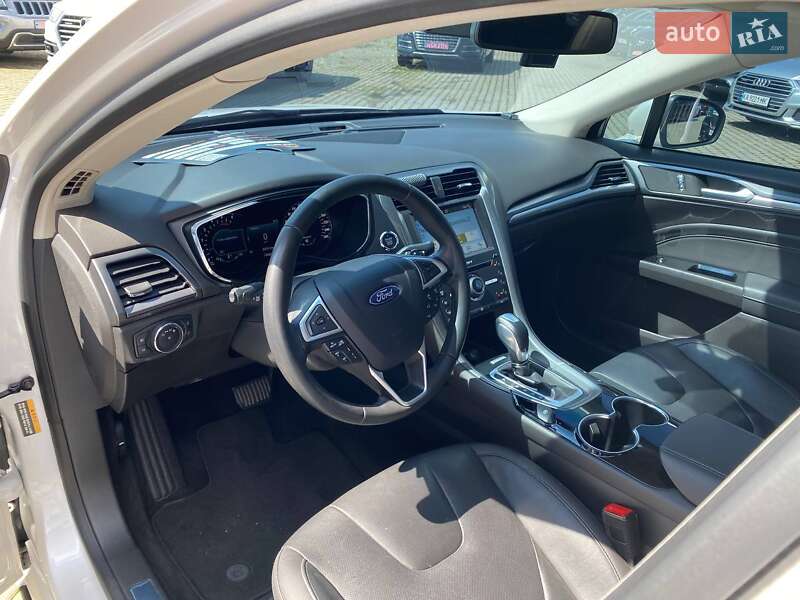 Седан Ford Mondeo 2017 в Львове фото 10 Седан Ford Mondeo 2017 в Львове