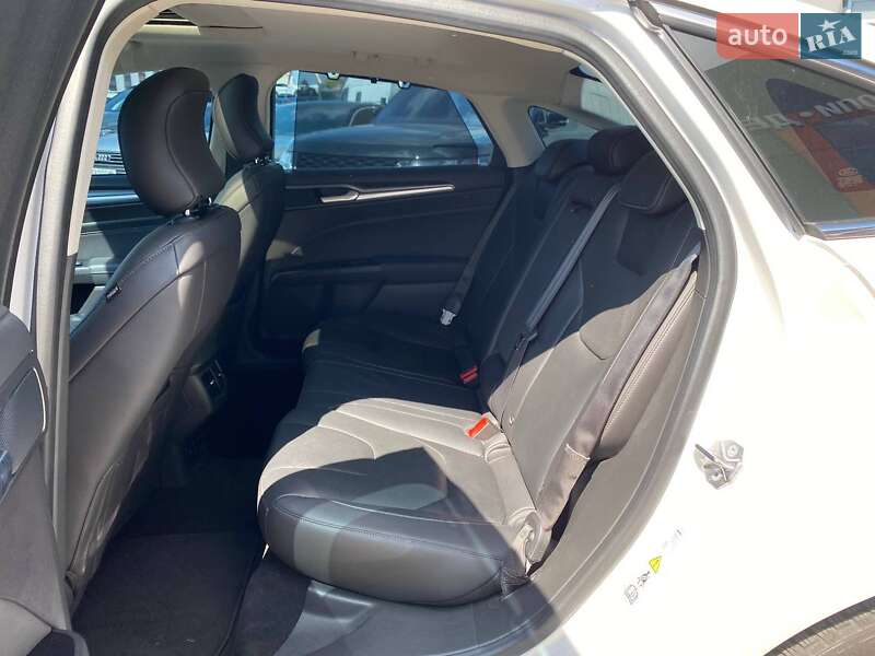 Седан Ford Mondeo 2017 в Львове фото 21 Седан Ford Mondeo 2017 в Львове