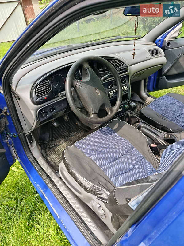 Седан Ford Mondeo 1994 в Ивано-Франковске