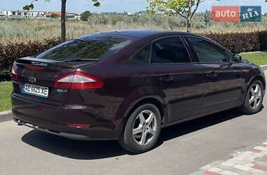Ліфтбек Ford Mondeo 2010 в 