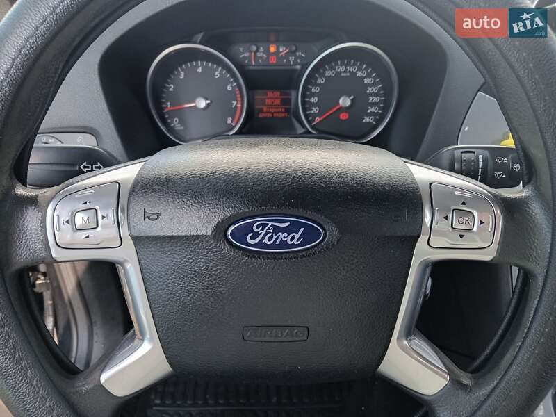 Седан Ford Mondeo 2010 в Миколаєві