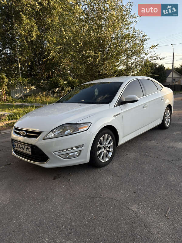 Седан Ford Mondeo 2011 в Харькове