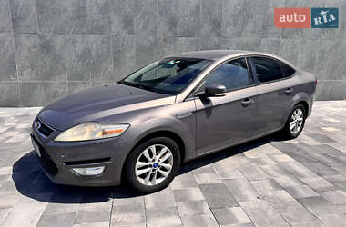 Седан Ford Mondeo 2011 в 