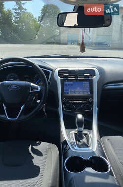 Лифтбек Ford Mondeo 2017 в 