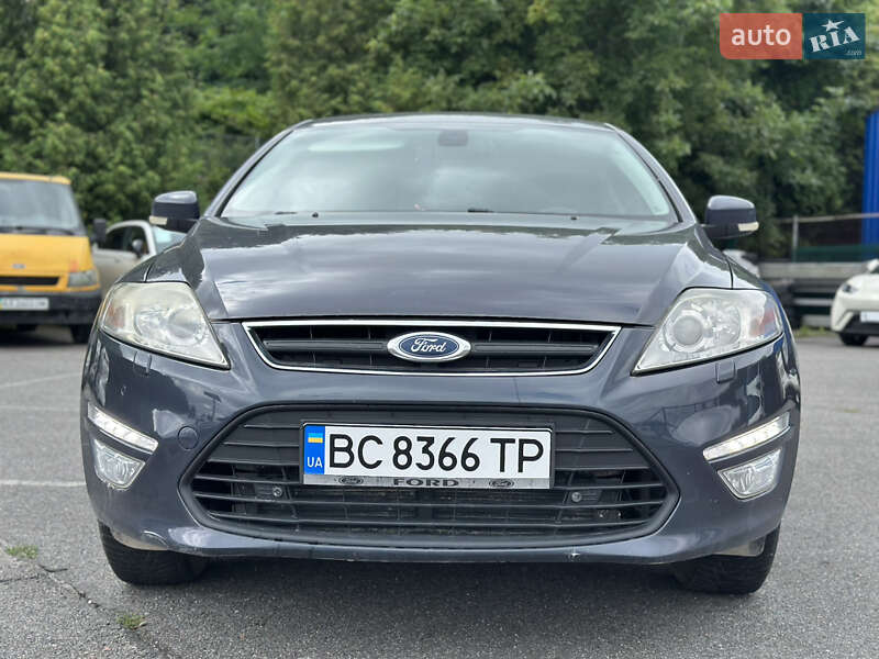 Лифтбек Ford Mondeo 2012 в Львове