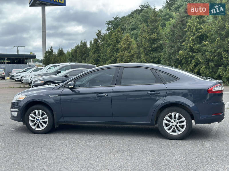 Лифтбек Ford Mondeo 2012 в Львове