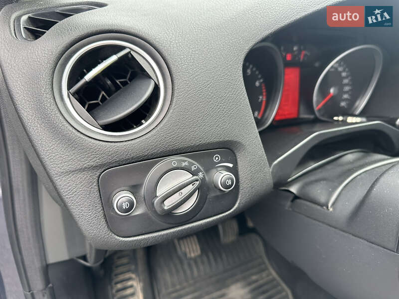 Лифтбек Ford Mondeo 2012 в Львове