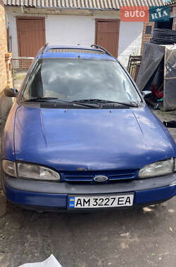 Универсал Ford Mondeo 1993 в 