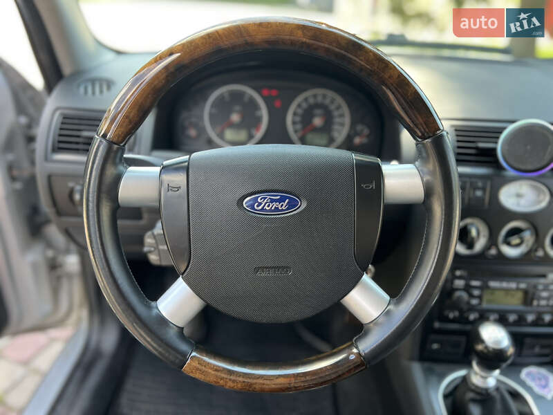 Лифтбек Ford Mondeo 2000 в Луцке
