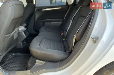 Лифтбек Ford Mondeo 2017 в 