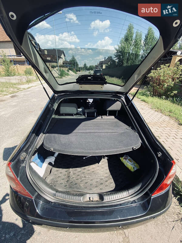 Лифтбек Ford Mondeo 2004 в Киеве фото 8 Лифтбек Ford Mondeo 2004 в Киеве