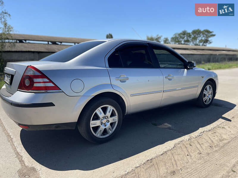 Седан Ford Mondeo 2005 в Змиеве