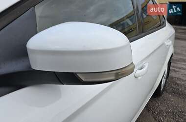 Седан Ford Mondeo 2012 в 