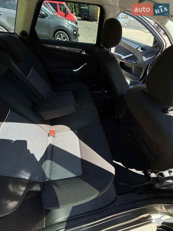 Универсал Ford Mondeo 2011 в Львове