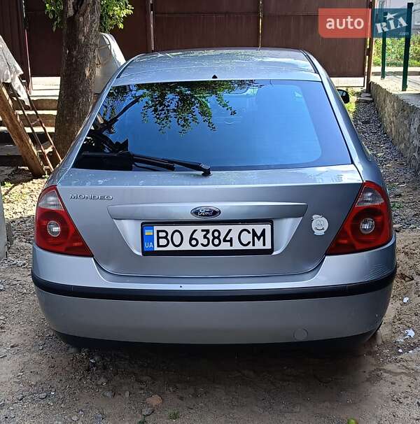 Ліфтбек Ford Mondeo 2003 в Вінниці