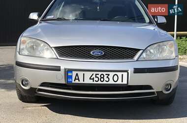 Седан Ford Mondeo 2002 в Петропавловской Борщаговке