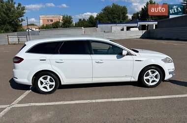 Универсал Ford Mondeo 2013 в 