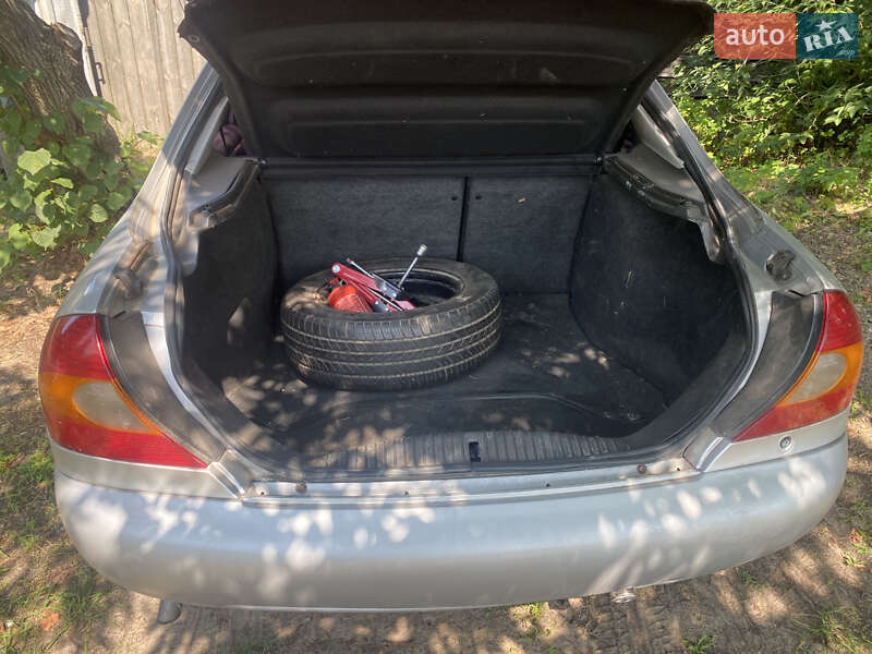 Лифтбек Ford Mondeo 2000 в Вышгороде