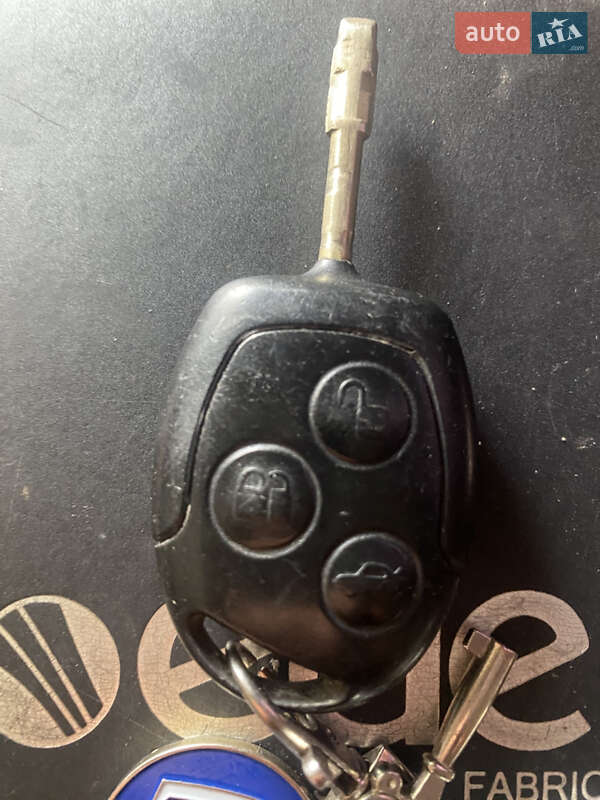 Лифтбек Ford Mondeo 2000 в Вышгороде