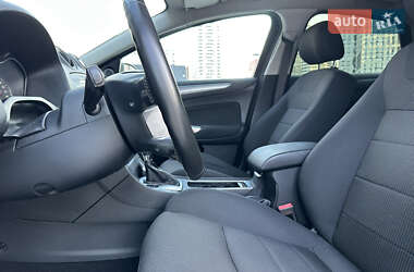 Лифтбек Ford Mondeo 2013 в 