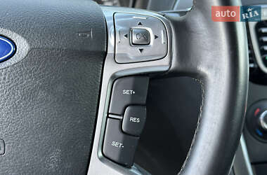 Лифтбек Ford Mondeo 2013 в 
