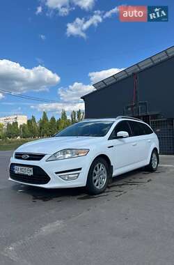 Универсал Ford Mondeo 2011 в 
