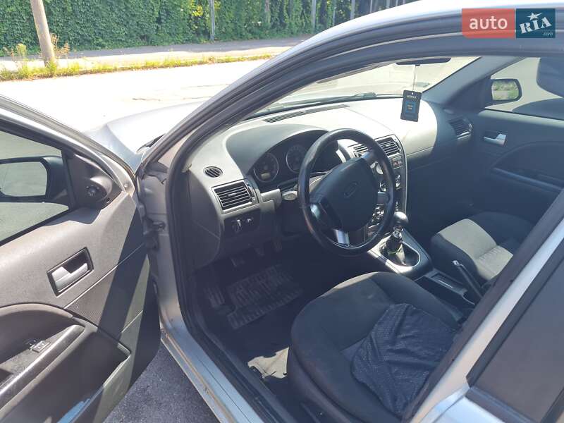 Лифтбек Ford Mondeo 2003 в Днепре