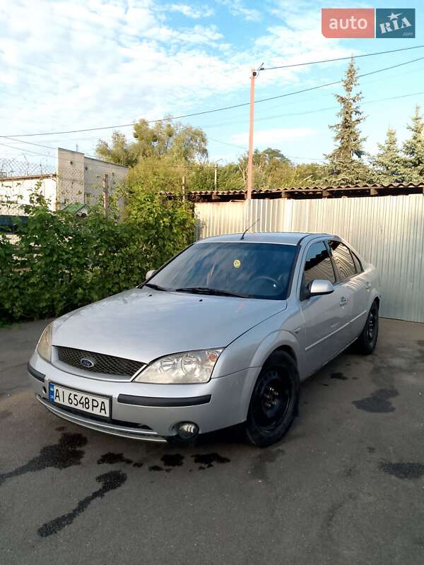 Седан Ford Mondeo 2002 в 