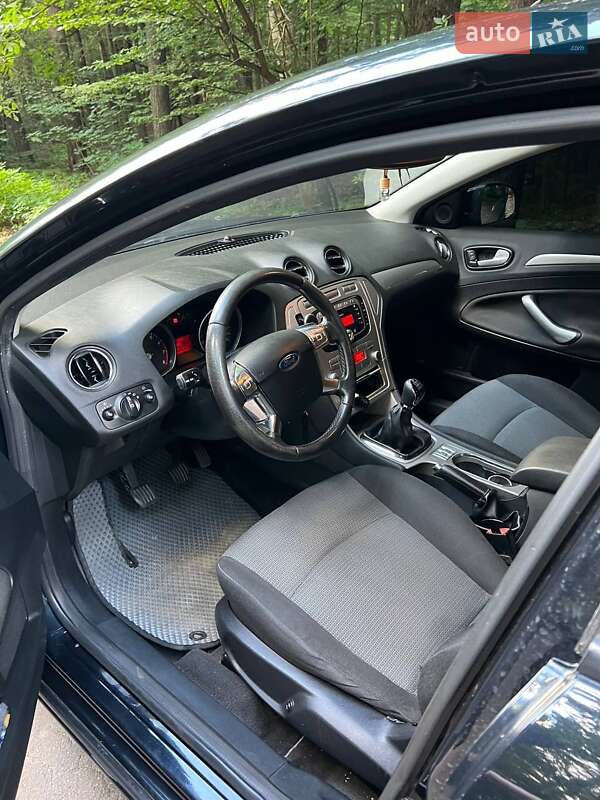 Лифтбек Ford Mondeo 2008 в Житомире