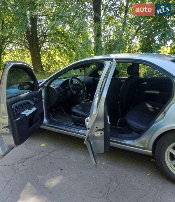 Седан Ford Mondeo 2002 в Чернигове фото 9 Седан Ford Mondeo 2002 в Чернигове