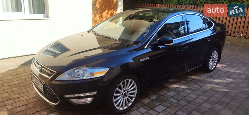 Седан Ford Mondeo 2011 в Стрию