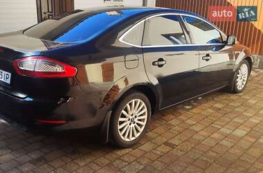 Седан Ford Mondeo 2011 в Стрые