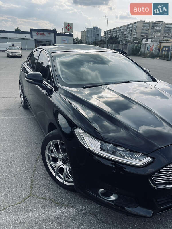 Седан Ford Mondeo 2016 в Киеве