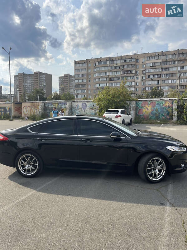 Седан Ford Mondeo 2016 в Киеве