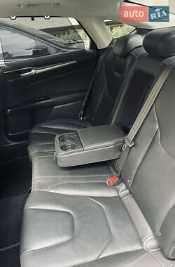 Седан Ford Mondeo 2016 в 