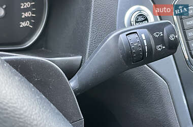 Седан Ford Mondeo 2012 в 