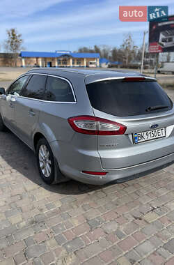 Универсал Ford Mondeo 2013 в 