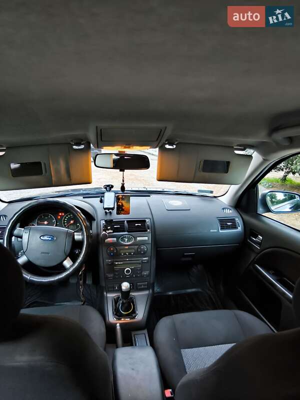 Ліфтбек Ford Mondeo 2006 в Монастириській