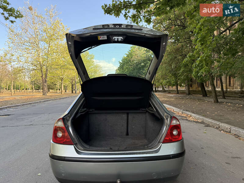Лифтбек Ford Mondeo 2003 в Николаеве