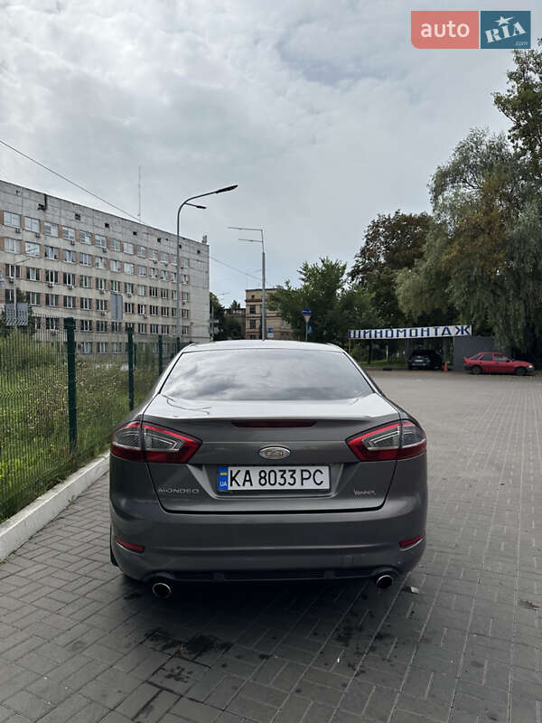 Седан Ford Mondeo 2011 в Киеве