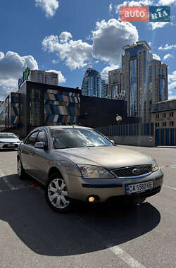 Седан Ford Mondeo 2002 в 