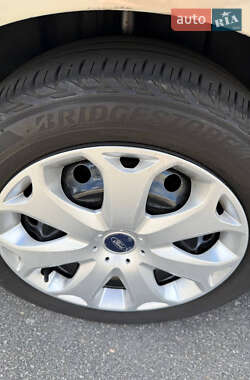 Седан Ford Mondeo 2002 в 