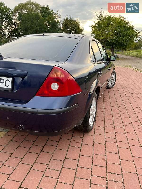 Седан Ford Mondeo 2002 в Стрые